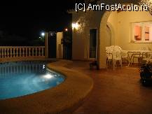 [P08] Vila cu piscina iluminata noaptea » foto by Irina1974
 - 
<span class="allrVoted glyphicon glyphicon-heart hidden" id="av79675"></span>
<a class="m-l-10 hidden" id="sv79675" onclick="voting_Foto_DelVot(,79675,5906)" role="button">șterge vot <span class="glyphicon glyphicon-remove"></span></a>
<a id="v979675" class=" c-red"  onclick="voting_Foto_SetVot(79675)" role="button"><span class="glyphicon glyphicon-heart-empty"></span> <b>LIKE</b> = Votează poza</a> <img class="hidden"  id="f79675W9" src="/imagini/loader.gif" border="0" /><span class="AjErrMes hidden" id="e79675ErM"></span>