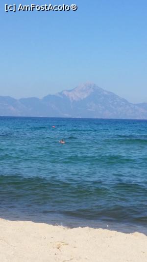 [P02] Muntele Athos vazut de pe Sarti Beach » foto by Ralteo
 - 
<span class="allrVoted glyphicon glyphicon-heart hidden" id="av867417"></span>
<a class="m-l-10 hidden" id="sv867417" onclick="voting_Foto_DelVot(,867417,5915)" role="button">șterge vot <span class="glyphicon glyphicon-remove"></span></a>
<a id="v9867417" class=" c-red"  onclick="voting_Foto_SetVot(867417)" role="button"><span class="glyphicon glyphicon-heart-empty"></span> <b>LIKE</b> = Votează poza</a> <img class="hidden"  id="f867417W9" src="/imagini/loader.gif" border="0" /><span class="AjErrMes hidden" id="e867417ErM"></span>