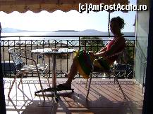 [P03] aceata este o fotografie facuta din camera de unde se poate vedea cat de mare era balconul. Cam asa incepea o dimineatza....ce viatza...grecia...mi-a placut la nebunie...:) » foto by vali_tulcea
 - 
<span class="allrVoted glyphicon glyphicon-heart hidden" id="av80233"></span>
<a class="m-l-10 hidden" id="sv80233" onclick="voting_Foto_DelVot(,80233,5922)" role="button">șterge vot <span class="glyphicon glyphicon-remove"></span></a>
<a id="v980233" class=" c-red"  onclick="voting_Foto_SetVot(80233)" role="button"><span class="glyphicon glyphicon-heart-empty"></span> <b>LIKE</b> = Votează poza</a> <img class="hidden"  id="f80233W9" src="/imagini/loader.gif" border="0" /><span class="AjErrMes hidden" id="e80233ErM"></span>