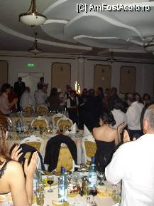[P19] Restaurantul avea mai multe saloane, acesta fiind salonul galben, din care se putea iesi pe terasa. » foto by corinka
 - 
<span class="allrVoted glyphicon glyphicon-heart hidden" id="av80313"></span>
<a class="m-l-10 hidden" id="sv80313" onclick="voting_Foto_DelVot(,80313,5924)" role="button">șterge vot <span class="glyphicon glyphicon-remove"></span></a>
<a id="v980313" class=" c-red"  onclick="voting_Foto_SetVot(80313)" role="button"><span class="glyphicon glyphicon-heart-empty"></span> <b>LIKE</b> = Votează poza</a> <img class="hidden"  id="f80313W9" src="/imagini/loader.gif" border="0" /><span class="AjErrMes hidden" id="e80313ErM"></span>