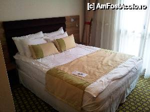 [P01] Camera dubla hotel Capitolina- patul foarte comod » foto by mirmicu
 - 
<span class="allrVoted glyphicon glyphicon-heart hidden" id="av505399"></span>
<a class="m-l-10 hidden" id="sv505399" onclick="voting_Foto_DelVot(,505399,5939)" role="button">șterge vot <span class="glyphicon glyphicon-remove"></span></a>
<a id="v9505399" class=" c-red"  onclick="voting_Foto_SetVot(505399)" role="button"><span class="glyphicon glyphicon-heart-empty"></span> <b>LIKE</b> = Votează poza</a> <img class="hidden"  id="f505399W9" src="/imagini/loader.gif" border="0" /><span class="AjErrMes hidden" id="e505399ErM"></span>