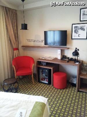 [P04] Camera dubla hotel Capitolina- un hotel chic » foto by mirmicu
 - 
<span class="allrVoted glyphicon glyphicon-heart hidden" id="av505402"></span>
<a class="m-l-10 hidden" id="sv505402" onclick="voting_Foto_DelVot(,505402,5939)" role="button">șterge vot <span class="glyphicon glyphicon-remove"></span></a>
<a id="v9505402" class=" c-red"  onclick="voting_Foto_SetVot(505402)" role="button"><span class="glyphicon glyphicon-heart-empty"></span> <b>LIKE</b> = Votează poza</a> <img class="hidden"  id="f505402W9" src="/imagini/loader.gif" border="0" /><span class="AjErrMes hidden" id="e505402ErM"></span>