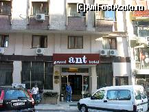 [P01] Intrarea in hotel (Kucuklanga Cad. No.9, Aksaray, www.anthotel.com) » foto by dddgab
 - 
<span class="allrVoted glyphicon glyphicon-heart hidden" id="av82071"></span>
<a class="m-l-10 hidden" id="sv82071" onclick="voting_Foto_DelVot(,82071,5946)" role="button">șterge vot <span class="glyphicon glyphicon-remove"></span></a>
<a id="v982071" class=" c-red"  onclick="voting_Foto_SetVot(82071)" role="button"><span class="glyphicon glyphicon-heart-empty"></span> <b>LIKE</b> = Votează poza</a> <img class="hidden"  id="f82071W9" src="/imagini/loader.gif" border="0" /><span class="AjErrMes hidden" id="e82071ErM"></span>