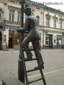 [P03] Lodz - ststuie de pe strada Piotrowska » foto by ghitoca001
 - 
<span class="allrVoted glyphicon glyphicon-heart hidden" id="av81761"></span>
<a class="m-l-10 hidden" id="sv81761" onclick="voting_Foto_DelVot(,81761,5960)" role="button">șterge vot <span class="glyphicon glyphicon-remove"></span></a>
<a id="v981761" class=" c-red"  onclick="voting_Foto_SetVot(81761)" role="button"><span class="glyphicon glyphicon-heart-empty"></span> <b>LIKE</b> = Votează poza</a> <img class="hidden"  id="f81761W9" src="/imagini/loader.gif" border="0" /><span class="AjErrMes hidden" id="e81761ErM"></span>