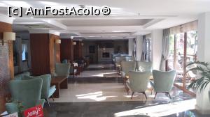 [P63] Lobby bar in Hotelul principal. » foto by ovidiuyepi
 - 
<span class="allrVoted glyphicon glyphicon-heart hidden" id="av1276076"></span>
<a class="m-l-10 hidden" id="sv1276076" onclick="voting_Foto_DelVot(,1276076,5976)" role="button">șterge vot <span class="glyphicon glyphicon-remove"></span></a>
<a id="v91276076" class=" c-red"  onclick="voting_Foto_SetVot(1276076)" role="button"><span class="glyphicon glyphicon-heart-empty"></span> <b>LIKE</b> = Votează poza</a> <img class="hidden"  id="f1276076W9" src="/imagini/loader.gif" border="0" /><span class="AjErrMes hidden" id="e1276076ErM"></span>
