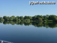 [P20] Lacul este  o oglinda perfecta reflectand cerul absolut senin si salciile de pe mal » foto by TORA INGRID
 - 
<span class="allrVoted glyphicon glyphicon-heart hidden" id="av82404"></span>
<a class="m-l-10 hidden" id="sv82404" onclick="voting_Foto_DelVot(,82404,5978)" role="button">șterge vot <span class="glyphicon glyphicon-remove"></span></a>
<a id="v982404" class=" c-red"  onclick="voting_Foto_SetVot(82404)" role="button"><span class="glyphicon glyphicon-heart-empty"></span> <b>LIKE</b> = Votează poza</a> <img class="hidden"  id="f82404W9" src="/imagini/loader.gif" border="0" /><span class="AjErrMes hidden" id="e82404ErM"></span>