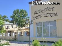[P09] Fatada  dinspre Chei a restaurantuluiMarea Neagra , in Sulina » foto by TORA INGRID
 - 
<span class="allrVoted glyphicon glyphicon-heart hidden" id="av82393"></span>
<a class="m-l-10 hidden" id="sv82393" onclick="voting_Foto_DelVot(,82393,5978)" role="button">șterge vot <span class="glyphicon glyphicon-remove"></span></a>
<a id="v982393" class=" c-red"  onclick="voting_Foto_SetVot(82393)" role="button"><span class="glyphicon glyphicon-heart-empty"></span> <b>LIKE</b> = Votează poza</a> <img class="hidden"  id="f82393W9" src="/imagini/loader.gif" border="0" /><span class="AjErrMes hidden" id="e82393ErM"></span>
