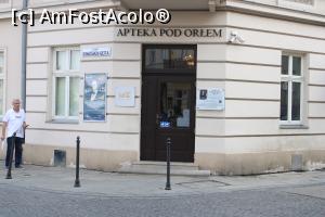 [P09] Kraków, Apteka pod Orłem - Farmacia Sub Vultur, este în zona Fostului Ghetou... » foto by mprofeanu
 - 
<span class="allrVoted glyphicon glyphicon-heart hidden" id="av1335154"></span>
<a class="m-l-10 hidden" id="sv1335154" onclick="voting_Foto_DelVot(,1335154,5995)" role="button">șterge vot <span class="glyphicon glyphicon-remove"></span></a>
<a id="v91335154" class=" c-red"  onclick="voting_Foto_SetVot(1335154)" role="button"><span class="glyphicon glyphicon-heart-empty"></span> <b>LIKE</b> = Votează poza</a> <img class="hidden"  id="f1335154W9" src="/imagini/loader.gif" border="0" /><span class="AjErrMes hidden" id="e1335154ErM"></span>