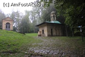 [P16] Calvarul Zebrzydowski, în dreapta Kaplica Grobu Pana Jezusa - Capela Mormântului lui Iisus, în stânga Kaplica Namaszczenia - Capela Ungerii » foto by mprofeanu
 - 
<span class="allrVoted glyphicon glyphicon-heart hidden" id="av1340056"></span>
<a class="m-l-10 hidden" id="sv1340056" onclick="voting_Foto_DelVot(,1340056,5995)" role="button">șterge vot <span class="glyphicon glyphicon-remove"></span></a>
<a id="v91340056" class=" c-red"  onclick="voting_Foto_SetVot(1340056)" role="button"><span class="glyphicon glyphicon-heart-empty"></span> <b>LIKE</b> = Votează poza</a> <img class="hidden"  id="f1340056W9" src="/imagini/loader.gif" border="0" /><span class="AjErrMes hidden" id="e1340056ErM"></span>