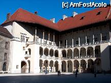 [P07] poza incarcata dupa cracovia. free. fr
curte interioara din castelul Wawel » foto by Cristian_h
 - 
<span class="allrVoted glyphicon glyphicon-heart hidden" id="av73497"></span>
<a class="m-l-10 hidden" id="sv73497" onclick="voting_Foto_DelVot(,73497,5995)" role="button">șterge vot <span class="glyphicon glyphicon-remove"></span></a>
<a id="v973497" class=" c-red"  onclick="voting_Foto_SetVot(73497)" role="button"><span class="glyphicon glyphicon-heart-empty"></span> <b>LIKE</b> = Votează poza</a> <img class="hidden"  id="f73497W9" src="/imagini/loader.gif" border="0" /><span class="AjErrMes hidden" id="e73497ErM"></span>