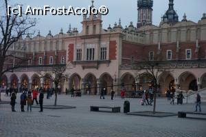 [P03] Kracovia Piata Rynek » foto by catrinel
 - 
<span class="allrVoted glyphicon glyphicon-heart hidden" id="av844254"></span>
<a class="m-l-10 hidden" id="sv844254" onclick="voting_Foto_DelVot(,844254,5995)" role="button">șterge vot <span class="glyphicon glyphicon-remove"></span></a>
<a id="v9844254" class=" c-red"  onclick="voting_Foto_SetVot(844254)" role="button"><span class="glyphicon glyphicon-heart-empty"></span> <b>LIKE</b> = Votează poza</a> <img class="hidden"  id="f844254W9" src="/imagini/loader.gif" border="0" /><span class="AjErrMes hidden" id="e844254ErM"></span>