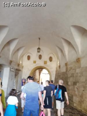 [P07] Spre Castelul Wawel » foto by fredutza
 - 
<span class="allrVoted glyphicon glyphicon-heart hidden" id="av1062503"></span>
<a class="m-l-10 hidden" id="sv1062503" onclick="voting_Foto_DelVot(,1062503,5995)" role="button">șterge vot <span class="glyphicon glyphicon-remove"></span></a>
<a id="v91062503" class=" c-red"  onclick="voting_Foto_SetVot(1062503)" role="button"><span class="glyphicon glyphicon-heart-empty"></span> <b>LIKE</b> = Votează poza</a> <img class="hidden"  id="f1062503W9" src="/imagini/loader.gif" border="0" /><span class="AjErrMes hidden" id="e1062503ErM"></span>