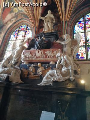 [P17] Monument funerar » foto by fredutza
 - 
<span class="allrVoted glyphicon glyphicon-heart hidden" id="av1063233"></span>
<a class="m-l-10 hidden" id="sv1063233" onclick="voting_Foto_DelVot(,1063233,5995)" role="button">șterge vot <span class="glyphicon glyphicon-remove"></span></a>
<a id="v91063233" class=" c-red"  onclick="voting_Foto_SetVot(1063233)" role="button"><span class="glyphicon glyphicon-heart-empty"></span> <b>LIKE</b> = Votează poza</a> <img class="hidden"  id="f1063233W9" src="/imagini/loader.gif" border="0" /><span class="AjErrMes hidden" id="e1063233ErM"></span>