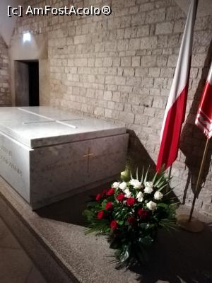 [P22] Mormantul presedintele Lech Kaczyński » foto by fredutza
 - 
<span class="allrVoted glyphicon glyphicon-heart hidden" id="av1063238"></span>
<a class="m-l-10 hidden" id="sv1063238" onclick="voting_Foto_DelVot(,1063238,5995)" role="button">șterge vot <span class="glyphicon glyphicon-remove"></span></a>
<a id="v91063238" class=" c-red"  onclick="voting_Foto_SetVot(1063238)" role="button"><span class="glyphicon glyphicon-heart-empty"></span> <b>LIKE</b> = Votează poza</a> <img class="hidden"  id="f1063238W9" src="/imagini/loader.gif" border="0" /><span class="AjErrMes hidden" id="e1063238ErM"></span>