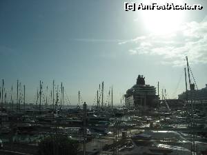 [P13] Iahturi şi alte bărcuţe lângă nave de croazieră (MSC şi Costa), Palma de Mallorca - 14 septembrie 2012.  » foto by GMia
 - 
<span class="allrVoted glyphicon glyphicon-heart hidden" id="av521412"></span>
<a class="m-l-10 hidden" id="sv521412" onclick="voting_Foto_DelVot(,521412,6011)" role="button">șterge vot <span class="glyphicon glyphicon-remove"></span></a>
<a id="v9521412" class=" c-red"  onclick="voting_Foto_SetVot(521412)" role="button"><span class="glyphicon glyphicon-heart-empty"></span> <b>LIKE</b> = Votează poza</a> <img class="hidden"  id="f521412W9" src="/imagini/loader.gif" border="0" /><span class="AjErrMes hidden" id="e521412ErM"></span>