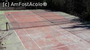 [P42] Teren de tenis mizerabil 2_fileu putred si buruieni » foto by Max77
 - 
<span class="allrVoted glyphicon glyphicon-heart hidden" id="av1025173"></span>
<a class="m-l-10 hidden" id="sv1025173" onclick="voting_Foto_DelVot(,1025173,6012)" role="button">șterge vot <span class="glyphicon glyphicon-remove"></span></a>
<a id="v91025173" class=" c-red"  onclick="voting_Foto_SetVot(1025173)" role="button"><span class="glyphicon glyphicon-heart-empty"></span> <b>LIKE</b> = Votează poza</a> <img class="hidden"  id="f1025173W9" src="/imagini/loader.gif" border="0" /><span class="AjErrMes hidden" id="e1025173ErM"></span>