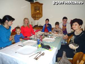 [P11] la restaurant ne simteam ca acasa-aici partea feminina si copiii » foto by marocanu21
 - 
<span class="allrVoted glyphicon glyphicon-heart hidden" id="av396978"></span>
<a class="m-l-10 hidden" id="sv396978" onclick="voting_Foto_DelVot(,396978,6012)" role="button">șterge vot <span class="glyphicon glyphicon-remove"></span></a>
<a id="v9396978" class=" c-red"  onclick="voting_Foto_SetVot(396978)" role="button"><span class="glyphicon glyphicon-heart-empty"></span> <b>LIKE</b> = Votează poza</a> <img class="hidden"  id="f396978W9" src="/imagini/loader.gif" border="0" /><span class="AjErrMes hidden" id="e396978ErM"></span>