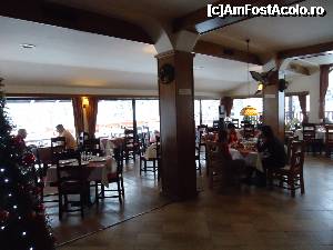 [P15] partea de jos a restaurantului » foto by marocanu21
 - 
<span class="allrVoted glyphicon glyphicon-heart hidden" id="av396982"></span>
<a class="m-l-10 hidden" id="sv396982" onclick="voting_Foto_DelVot(,396982,6012)" role="button">șterge vot <span class="glyphicon glyphicon-remove"></span></a>
<a id="v9396982" class=" c-red"  onclick="voting_Foto_SetVot(396982)" role="button"><span class="glyphicon glyphicon-heart-empty"></span> <b>LIKE</b> = Votează poza</a> <img class="hidden"  id="f396982W9" src="/imagini/loader.gif" border="0" /><span class="AjErrMes hidden" id="e396982ErM"></span>