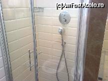 [P05] cabina de dus are placat pe jos cu pietre » foto by Alina Morar
 - 
<span class="allrVoted glyphicon glyphicon-heart hidden" id="av83321"></span>
<a class="m-l-10 hidden" id="sv83321" onclick="voting_Foto_DelVot(,83321,6014)" role="button">șterge vot <span class="glyphicon glyphicon-remove"></span></a>
<a id="v983321" class=" c-red"  onclick="voting_Foto_SetVot(83321)" role="button"><span class="glyphicon glyphicon-heart-empty"></span> <b>LIKE</b> = Votează poza</a> <img class="hidden"  id="f83321W9" src="/imagini/loader.gif" border="0" /><span class="AjErrMes hidden" id="e83321ErM"></span>