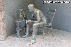 [P08] FDR Memorial » foto by Lacrimioara*
 - 
<span class="allrVoted glyphicon glyphicon-heart hidden" id="av539309"></span>
<a class="m-l-10 hidden" id="sv539309" onclick="voting_Foto_DelVot(,539309,6029)" role="button">șterge vot <span class="glyphicon glyphicon-remove"></span></a>
<a id="v9539309" class=" c-red"  onclick="voting_Foto_SetVot(539309)" role="button"><span class="glyphicon glyphicon-heart-empty"></span> <b>LIKE</b> = Votează poza</a> <img class="hidden"  id="f539309W9" src="/imagini/loader.gif" border="0" /><span class="AjErrMes hidden" id="e539309ErM"></span>