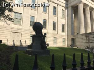[P18] Monument situat in fata Old Patent Office Building apartinand de Smithsonian American Art Museum and the National Portrait Gallery dedicat inventatorului primului procedeu fotografic Louis Jacques Daguerre » foto by bubica*
 - 
<span class="allrVoted glyphicon glyphicon-heart hidden" id="av1127933"></span>
<a class="m-l-10 hidden" id="sv1127933" onclick="voting_Foto_DelVot(,1127933,6029)" role="button">șterge vot <span class="glyphicon glyphicon-remove"></span></a>
<a id="v91127933" class=" c-red"  onclick="voting_Foto_SetVot(1127933)" role="button"><span class="glyphicon glyphicon-heart-empty"></span> <b>LIKE</b> = Votează poza</a> <img class="hidden"  id="f1127933W9" src="/imagini/loader.gif" border="0" /><span class="AjErrMes hidden" id="e1127933ErM"></span>