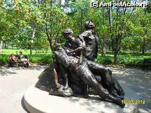 [P06] memorial Vietnam femei » foto by delia58
 - 
<span class="allrVoted glyphicon glyphicon-heart hidden" id="av520322"></span>
<a class="m-l-10 hidden" id="sv520322" onclick="voting_Foto_DelVot(,520322,6029)" role="button">șterge vot <span class="glyphicon glyphicon-remove"></span></a>
<a id="v9520322" class=" c-red"  onclick="voting_Foto_SetVot(520322)" role="button"><span class="glyphicon glyphicon-heart-empty"></span> <b>LIKE</b> = Votează poza</a> <img class="hidden"  id="f520322W9" src="/imagini/loader.gif" border="0" /><span class="AjErrMes hidden" id="e520322ErM"></span>