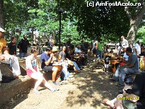 [P09] Merridian Hill Park concert tobe » foto by delia58
 - 
<span class="allrVoted glyphicon glyphicon-heart hidden" id="av520325"></span>
<a class="m-l-10 hidden" id="sv520325" onclick="voting_Foto_DelVot(,520325,6029)" role="button">șterge vot <span class="glyphicon glyphicon-remove"></span></a>
<a id="v9520325" class=" c-red"  onclick="voting_Foto_SetVot(520325)" role="button"><span class="glyphicon glyphicon-heart-empty"></span> <b>LIKE</b> = Votează poza</a> <img class="hidden"  id="f520325W9" src="/imagini/loader.gif" border="0" /><span class="AjErrMes hidden" id="e520325ErM"></span>