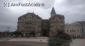[P16] Piața Unirii din Oradea » foto by Mioritik
 - 
<span class="allrVoted glyphicon glyphicon-heart hidden" id="av1399876"></span>
<a class="m-l-10 hidden" id="sv1399876" onclick="voting_Foto_DelVot(,1399876,6032)" role="button">șterge vot <span class="glyphicon glyphicon-remove"></span></a>
<a id="v91399876" class=" c-red"  onclick="voting_Foto_SetVot(1399876)" role="button"><span class="glyphicon glyphicon-heart-empty"></span> <b>LIKE</b> = Votează poza</a> <img class="hidden"  id="f1399876W9" src="/imagini/loader.gif" border="0" /><span class="AjErrMes hidden" id="e1399876ErM"></span>
