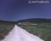 [P11] cei 500 m de drum de piatra compactata (unde esti, nene Adeline?) pana la Harmony Hills - Aparthotel (pacat ca nu am putut folosi aparatul foto) » foto by Dragoș_MD
 - 
<span class="allrVoted glyphicon glyphicon-heart hidden" id="av84534"></span>
<a class="m-l-10 hidden" id="sv84534" onclick="voting_Foto_DelVot(,84534,6048)" role="button">șterge vot <span class="glyphicon glyphicon-remove"></span></a>
<a id="v984534" class=" c-red"  onclick="voting_Foto_SetVot(84534)" role="button"><span class="glyphicon glyphicon-heart-empty"></span> <b>LIKE</b> = Votează poza</a> <img class="hidden"  id="f84534W9" src="/imagini/loader.gif" border="0" /><span class="AjErrMes hidden" id="e84534ErM"></span>