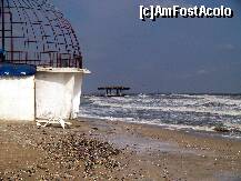 [P13] Ciuperca de la Melody si digul de la Cazinoul Mamaia aproape luat de apa » foto by pepsi70ro
 - 
<span class="allrVoted glyphicon glyphicon-heart hidden" id="av186682"></span>
<a class="m-l-10 hidden" id="sv186682" onclick="voting_Foto_DelVot(,186682,6052)" role="button">șterge vot <span class="glyphicon glyphicon-remove"></span></a>
<a id="v9186682" class=" c-red"  onclick="voting_Foto_SetVot(186682)" role="button"><span class="glyphicon glyphicon-heart-empty"></span> <b>LIKE</b> = Votează poza</a> <img class="hidden"  id="f186682W9" src="/imagini/loader.gif" border="0" /><span class="AjErrMes hidden" id="e186682ErM"></span>