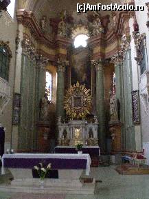 [P14] Altarul Manastirii Maria Radna. » foto by presario
 - 
<span class="allrVoted glyphicon glyphicon-heart hidden" id="av66097"></span>
<a class="m-l-10 hidden" id="sv66097" onclick="voting_Foto_DelVot(,66097,6054)" role="button">șterge vot <span class="glyphicon glyphicon-remove"></span></a>
<a id="v966097" class=" c-red"  onclick="voting_Foto_SetVot(66097)" role="button"><span class="glyphicon glyphicon-heart-empty"></span> <b>LIKE</b> = Votează poza</a> <img class="hidden"  id="f66097W9" src="/imagini/loader.gif" border="0" /><span class="AjErrMes hidden" id="e66097ErM"></span>