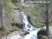 [P23] Cascada artificiala in fata peșterii.  » foto by albena
 - 
<span class="allrVoted glyphicon glyphicon-heart hidden" id="av480664"></span>
<a class="m-l-10 hidden" id="sv480664" onclick="voting_Foto_DelVot(,480664,6055)" role="button">șterge vot <span class="glyphicon glyphicon-remove"></span></a>
<a id="v9480664" class=" c-red"  onclick="voting_Foto_SetVot(480664)" role="button"><span class="glyphicon glyphicon-heart-empty"></span> <b>LIKE</b> = Votează poza</a> <img class="hidden"  id="f480664W9" src="/imagini/loader.gif" border="0" /><span class="AjErrMes hidden" id="e480664ErM"></span>