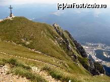[P03] Crucea Eroilor si belvedere catre Valea Prahovei » foto by vlado2
 - 
<span class="allrVoted glyphicon glyphicon-heart hidden" id="av299228"></span>
<a class="m-l-10 hidden" id="sv299228" onclick="voting_Foto_DelVot(,299228,6055)" role="button">șterge vot <span class="glyphicon glyphicon-remove"></span></a>
<a id="v9299228" class=" c-red"  onclick="voting_Foto_SetVot(299228)" role="button"><span class="glyphicon glyphicon-heart-empty"></span> <b>LIKE</b> = Votează poza</a> <img class="hidden"  id="f299228W9" src="/imagini/loader.gif" border="0" /><span class="AjErrMes hidden" id="e299228ErM"></span>
