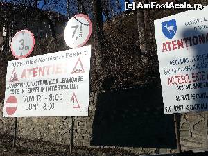 [P02] Indicatoarele din Moroeni - Glod unde parasim DN 71 » foto by Dan&Ema
 - 
<span class="allrVoted glyphicon glyphicon-heart hidden" id="av582997"></span>
<a class="m-l-10 hidden" id="sv582997" onclick="voting_Foto_DelVot(,582997,6055)" role="button">șterge vot <span class="glyphicon glyphicon-remove"></span></a>
<a id="v9582997" class=" c-red"  onclick="voting_Foto_SetVot(582997)" role="button"><span class="glyphicon glyphicon-heart-empty"></span> <b>LIKE</b> = Votează poza</a> <img class="hidden"  id="f582997W9" src="/imagini/loader.gif" border="0" /><span class="AjErrMes hidden" id="e582997ErM"></span>