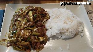 [P18] Wok'n Roll Cluj Napoca - ficat de pui oriental cu orez.  » foto by bogumil
 - 
<span class="allrVoted glyphicon glyphicon-heart hidden" id="av644340"></span>
<a class="m-l-10 hidden" id="sv644340" onclick="voting_Foto_DelVot(,644340,6063)" role="button">șterge vot <span class="glyphicon glyphicon-remove"></span></a>
<a id="v9644340" class=" c-red"  onclick="voting_Foto_SetVot(644340)" role="button"><span class="glyphicon glyphicon-heart-empty"></span> <b>LIKE</b> = Votează poza</a> <img class="hidden"  id="f644340W9" src="/imagini/loader.gif" border="0" /><span class="AjErrMes hidden" id="e644340ErM"></span>