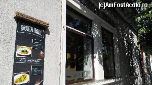 [P02] Wok'n Roll Cluj - intrarea în restaurant.  » foto by bogumil
 - 
<span class="allrVoted glyphicon glyphicon-heart hidden" id="av644324"></span>
<a class="m-l-10 hidden" id="sv644324" onclick="voting_Foto_DelVot(,644324,6063)" role="button">șterge vot <span class="glyphicon glyphicon-remove"></span></a>
<a id="v9644324" class=" c-red"  onclick="voting_Foto_SetVot(644324)" role="button"><span class="glyphicon glyphicon-heart-empty"></span> <b>LIKE</b> = Votează poza</a> <img class="hidden"  id="f644324W9" src="/imagini/loader.gif" border="0" /><span class="AjErrMes hidden" id="e644324ErM"></span>