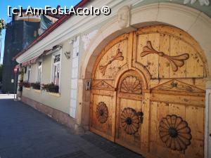 [P01] Restaurant Ciao New York (ușa e doar decorativă, se intră pe cea din plan îndepărtat) » foto by crismis
 - 
<span class="allrVoted glyphicon glyphicon-heart hidden" id="av1325548"></span>
<a class="m-l-10 hidden" id="sv1325548" onclick="voting_Foto_DelVot(,1325548,6063)" role="button">șterge vot <span class="glyphicon glyphicon-remove"></span></a>
<a id="v91325548" class=" c-red"  onclick="voting_Foto_SetVot(1325548)" role="button"><span class="glyphicon glyphicon-heart-empty"></span> <b>LIKE</b> = Votează poza</a> <img class="hidden"  id="f1325548W9" src="/imagini/loader.gif" border="0" /><span class="AjErrMes hidden" id="e1325548ErM"></span>