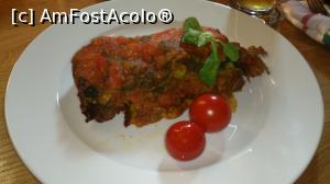 [P23] Curcan, roșii, vinete; delicios!  » foto by crismis
 - 
<span class="allrVoted glyphicon glyphicon-heart hidden" id="av722398"></span>
<a class="m-l-10 hidden" id="sv722398" onclick="voting_Foto_DelVot(,722398,6063)" role="button">șterge vot <span class="glyphicon glyphicon-remove"></span></a>
<a id="v9722398" class=" c-red"  onclick="voting_Foto_SetVot(722398)" role="button"><span class="glyphicon glyphicon-heart-empty"></span> <b>LIKE</b> = Votează poza</a> <img class="hidden"  id="f722398W9" src="/imagini/loader.gif" border="0" /><span class="AjErrMes hidden" id="e722398ErM"></span>
