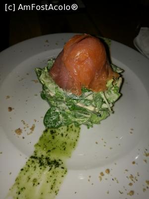 [P22] Restaurant Livada, salată cu somon » foto by crismis
 - 
<span class="allrVoted glyphicon glyphicon-heart hidden" id="av814330"></span>
<a class="m-l-10 hidden" id="sv814330" onclick="voting_Foto_DelVot(,814330,6063)" role="button">șterge vot <span class="glyphicon glyphicon-remove"></span></a>
<a id="v9814330" class=" c-red"  onclick="voting_Foto_SetVot(814330)" role="button"><span class="glyphicon glyphicon-heart-empty"></span> <b>LIKE</b> = Votează poza</a> <img class="hidden"  id="f814330W9" src="/imagini/loader.gif" border="0" /><span class="AjErrMes hidden" id="e814330ErM"></span>