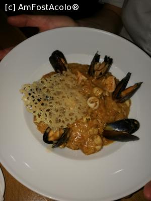 [P23] Restaurant Livada, rizoto cu fructe de mare » foto by crismis
 - 
<span class="allrVoted glyphicon glyphicon-heart hidden" id="av814331"></span>
<a class="m-l-10 hidden" id="sv814331" onclick="voting_Foto_DelVot(,814331,6063)" role="button">șterge vot <span class="glyphicon glyphicon-remove"></span></a>
<a id="v9814331" class=" c-red"  onclick="voting_Foto_SetVot(814331)" role="button"><span class="glyphicon glyphicon-heart-empty"></span> <b>LIKE</b> = Votează poza</a> <img class="hidden"  id="f814331W9" src="/imagini/loader.gif" border="0" /><span class="AjErrMes hidden" id="e814331ErM"></span>