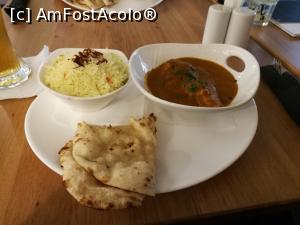 [P44] Restaurantul Gandi, curry de pui cu orez și naan » foto by crismis
 - 
<span class="allrVoted glyphicon glyphicon-heart hidden" id="av814352"></span>
<a class="m-l-10 hidden" id="sv814352" onclick="voting_Foto_DelVot(,814352,6063)" role="button">șterge vot <span class="glyphicon glyphicon-remove"></span></a>
<a id="v9814352" class=" c-red"  onclick="voting_Foto_SetVot(814352)" role="button"><span class="glyphicon glyphicon-heart-empty"></span> <b>LIKE</b> = Votează poza</a> <img class="hidden"  id="f814352W9" src="/imagini/loader.gif" border="0" /><span class="AjErrMes hidden" id="e814352ErM"></span>