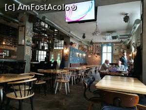 [P05] Colin's Gastro Pub » foto by crismis
 - 
<span class="allrVoted glyphicon glyphicon-heart hidden" id="av814313"></span>
<a class="m-l-10 hidden" id="sv814313" onclick="voting_Foto_DelVot(,814313,6063)" role="button">șterge vot <span class="glyphicon glyphicon-remove"></span></a>
<a id="v9814313" class=" c-red"  onclick="voting_Foto_SetVot(814313)" role="button"><span class="glyphicon glyphicon-heart-empty"></span> <b>LIKE</b> = Votează poza</a> <img class="hidden"  id="f814313W9" src="/imagini/loader.gif" border="0" /><span class="AjErrMes hidden" id="e814313ErM"></span>