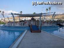[P10] Kefaluka - vedere spre pool bar. » foto by presario
 - 
<span class="allrVoted glyphicon glyphicon-heart hidden" id="av84634"></span>
<a class="m-l-10 hidden" id="sv84634" onclick="voting_Foto_DelVot(,84634,6065)" role="button">șterge vot <span class="glyphicon glyphicon-remove"></span></a>
<a id="v984634" class=" c-red"  onclick="voting_Foto_SetVot(84634)" role="button"><span class="glyphicon glyphicon-heart-empty"></span> <b>LIKE</b> = Votează poza</a> <img class="hidden"  id="f84634W9" src="/imagini/loader.gif" border="0" /><span class="AjErrMes hidden" id="e84634ErM"></span>