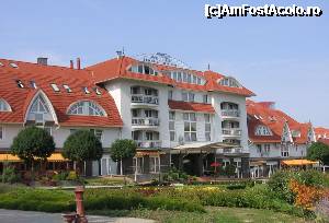[P33] Zalakaros - hotel in partea opusa a strandului » foto by csaszar78
 - 
<span class="allrVoted glyphicon glyphicon-heart hidden" id="av369523"></span>
<a class="m-l-10 hidden" id="sv369523" onclick="voting_Foto_DelVot(,369523,6066)" role="button">șterge vot <span class="glyphicon glyphicon-remove"></span></a>
<a id="v9369523" class=" c-red"  onclick="voting_Foto_SetVot(369523)" role="button"><span class="glyphicon glyphicon-heart-empty"></span> <b>LIKE</b> = Votează poza</a> <img class="hidden"  id="f369523W9" src="/imagini/loader.gif" border="0" /><span class="AjErrMes hidden" id="e369523ErM"></span>