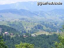 [P17] spre moeciu iar in fundal piatra craiului » foto by neagugaby
 - 
<span class="allrVoted glyphicon glyphicon-heart hidden" id="av168064"></span>
<a class="m-l-10 hidden" id="sv168064" onclick="voting_Foto_DelVot(,168064,6071)" role="button">șterge vot <span class="glyphicon glyphicon-remove"></span></a>
<a id="v9168064" class=" c-red"  onclick="voting_Foto_SetVot(168064)" role="button"><span class="glyphicon glyphicon-heart-empty"></span> <b>LIKE</b> = Votează poza</a> <img class="hidden"  id="f168064W9" src="/imagini/loader.gif" border="0" /><span class="AjErrMes hidden" id="e168064ErM"></span>