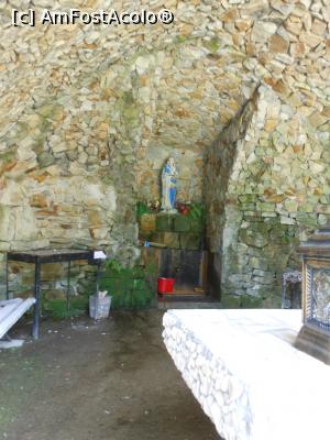 [P17] Biserica Romano-Catolică - Slănic Moldova. În grotă. » foto by iulianic
 - 
<span class="allrVoted glyphicon glyphicon-heart hidden" id="av1229653"></span>
<a class="m-l-10 hidden" id="sv1229653" onclick="voting_Foto_DelVot(,1229653,6086)" role="button">șterge vot <span class="glyphicon glyphicon-remove"></span></a>
<a id="v91229653" class=" c-red"  onclick="voting_Foto_SetVot(1229653)" role="button"><span class="glyphicon glyphicon-heart-empty"></span> <b>LIKE</b> = Votează poza</a> <img class="hidden"  id="f1229653W9" src="/imagini/loader.gif" border="0" /><span class="AjErrMes hidden" id="e1229653ErM"></span>