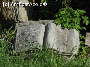 [P25] Biserica Romano-Catolică - Slănic Moldova. Lângă biserică, lucrări de sculptură. » foto by iulianic
 - 
<span class="allrVoted glyphicon glyphicon-heart hidden" id="av1229661"></span>
<a class="m-l-10 hidden" id="sv1229661" onclick="voting_Foto_DelVot(,1229661,6086)" role="button">șterge vot <span class="glyphicon glyphicon-remove"></span></a>
<a id="v91229661" class=" c-red"  onclick="voting_Foto_SetVot(1229661)" role="button"><span class="glyphicon glyphicon-heart-empty"></span> <b>LIKE</b> = Votează poza</a> <img class="hidden"  id="f1229661W9" src="/imagini/loader.gif" border="0" /><span class="AjErrMes hidden" id="e1229661ErM"></span>