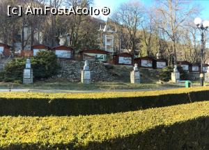 [P43] Slanic Moldova - Parcul si busturi celebre » foto by mishu
 - 
<span class="allrVoted glyphicon glyphicon-heart hidden" id="av841810"></span>
<a class="m-l-10 hidden" id="sv841810" onclick="voting_Foto_DelVot(,841810,6086)" role="button">șterge vot <span class="glyphicon glyphicon-remove"></span></a>
<a id="v9841810" class=" c-red"  onclick="voting_Foto_SetVot(841810)" role="button"><span class="glyphicon glyphicon-heart-empty"></span> <b>LIKE</b> = Votează poza</a> <img class="hidden"  id="f841810W9" src="/imagini/loader.gif" border="0" /><span class="AjErrMes hidden" id="e841810ErM"></span>