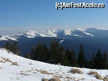 [P08] Panorama cu muntii ce se invecineaza cu Piatra Mare » foto by Claudiu U.
 - 
<span class="allrVoted glyphicon glyphicon-heart hidden" id="av192591"></span>
<a class="m-l-10 hidden" id="sv192591" onclick="voting_Foto_DelVot(,192591,6094)" role="button">șterge vot <span class="glyphicon glyphicon-remove"></span></a>
<a id="v9192591" class=" c-red"  onclick="voting_Foto_SetVot(192591)" role="button"><span class="glyphicon glyphicon-heart-empty"></span> <b>LIKE</b> = Votează poza</a> <img class="hidden"  id="f192591W9" src="/imagini/loader.gif" border="0" /><span class="AjErrMes hidden" id="e192591ErM"></span>