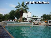 [P21] o alta vedere de la piscina » foto by lalita21
 - 
<span class="allrVoted glyphicon glyphicon-heart hidden" id="av175264"></span>
<a class="m-l-10 hidden" id="sv175264" onclick="voting_Foto_DelVot(,175264,6099)" role="button">șterge vot <span class="glyphicon glyphicon-remove"></span></a>
<a id="v9175264" class=" c-red"  onclick="voting_Foto_SetVot(175264)" role="button"><span class="glyphicon glyphicon-heart-empty"></span> <b>LIKE</b> = Votează poza</a> <img class="hidden"  id="f175264W9" src="/imagini/loader.gif" border="0" /><span class="AjErrMes hidden" id="e175264ErM"></span>